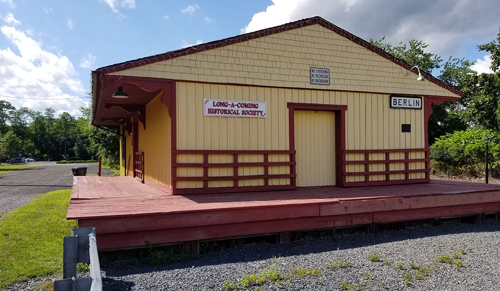 Long-a-Coming Depot east elevation